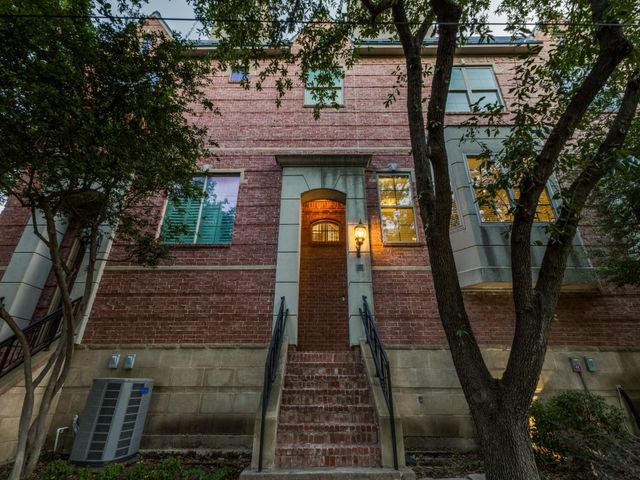 1500 Pecos Street 12, Dallas, TX 75204