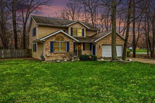 5790 Sandy Cove Drive, Kalamazoo, MI 49048