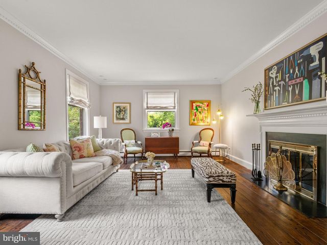 2 PORTEOUS RD, Berwyn, PA 19312