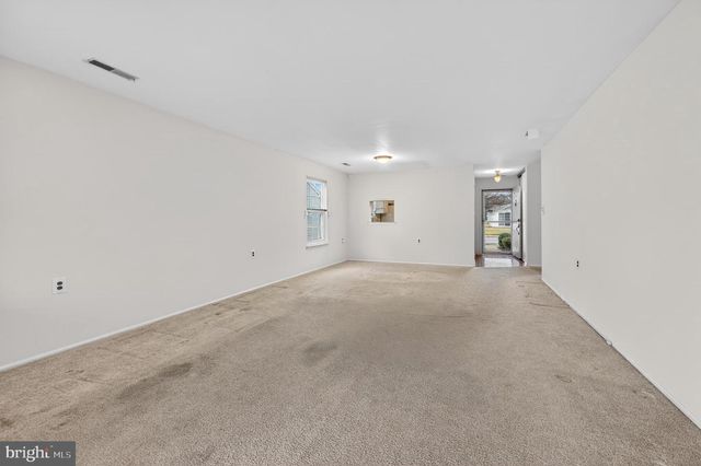 17 WHITE STONE CT, Mt Laurel, NJ 08054