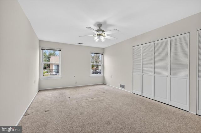 17 WHITE STONE CT, Mt Laurel, NJ 08054