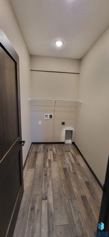 3806 E Vendeval St Street, Sioux Falls, SD 57108