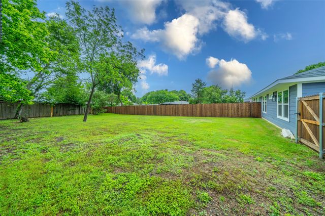 224 Patrick Street, Waxahachie, TX 75165