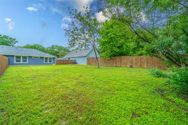 224 Patrick Street, Waxahachie, TX 75165