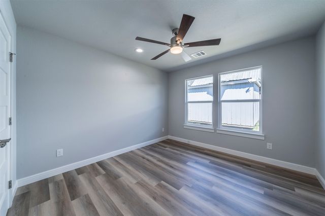 224 Patrick Street, Waxahachie, TX 75165