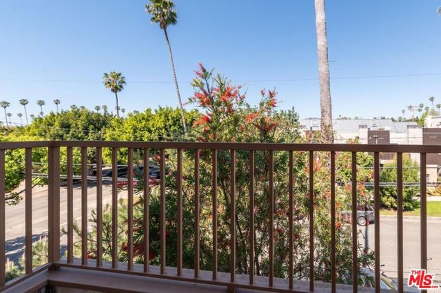 2004 Idaho Avenue, Santa Monica, CA 90403