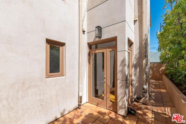 2004 Idaho Avenue, Santa Monica, CA 90403