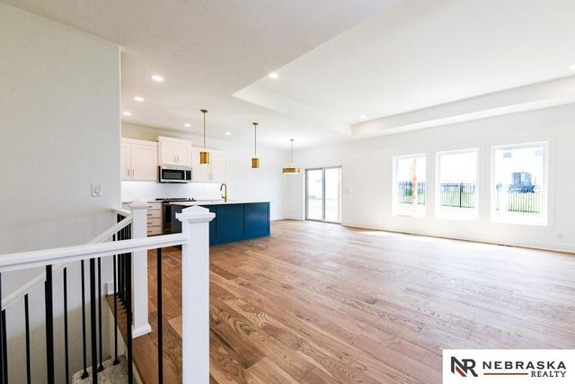 12605 Glenn Street, Papillion, NE 68138
