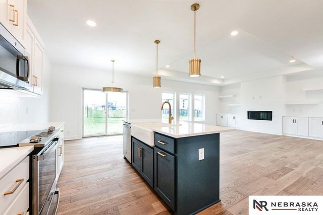 12605 Glenn Street, Papillion, NE 68138