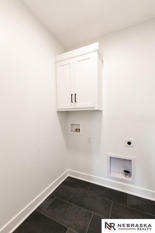 12605 Glenn Street, Papillion, NE 68138