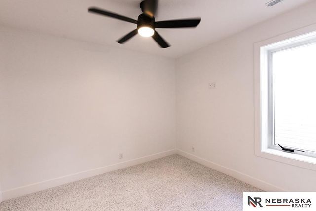 12605 Glenn Street, Papillion, NE 68138