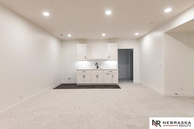 12605 Glenn Street, Papillion, NE 68138