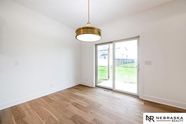 12605 Glenn Street, Papillion, NE 68138