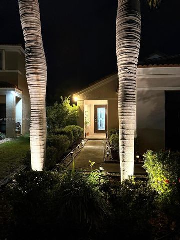 1308 Alexander Bnd, Weston, FL 33327