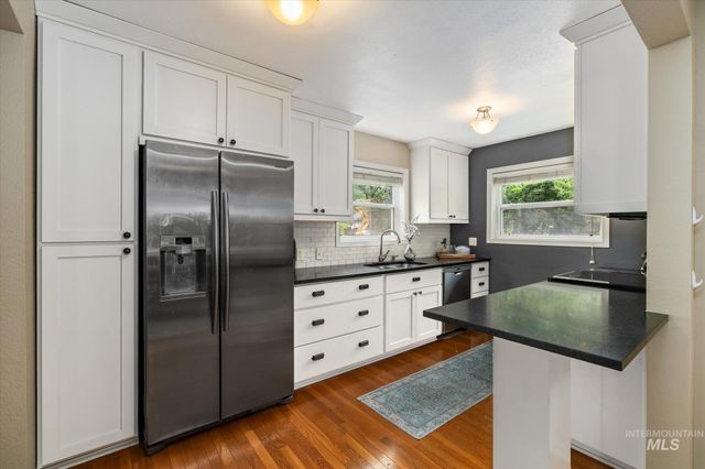1501 N 24th St, Boise, ID 83702