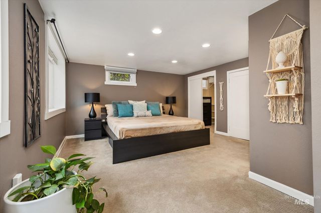 1501 N 24th St, Boise, ID 83702