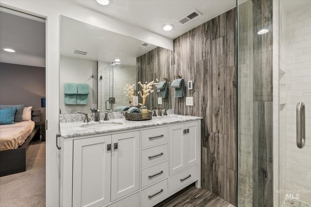 1501 N 24th St, Boise, ID 83702