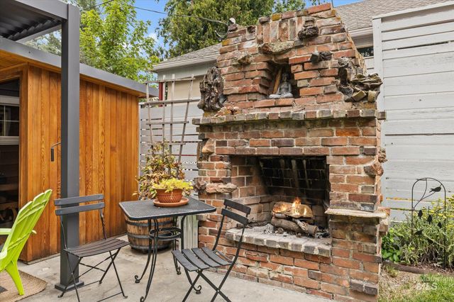 1501 N 24th St, Boise, ID 83702