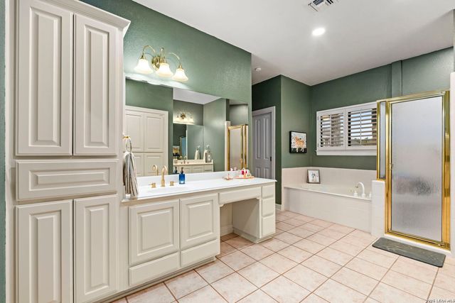 27 Trophy Ridge, San Antonio, TX 78258