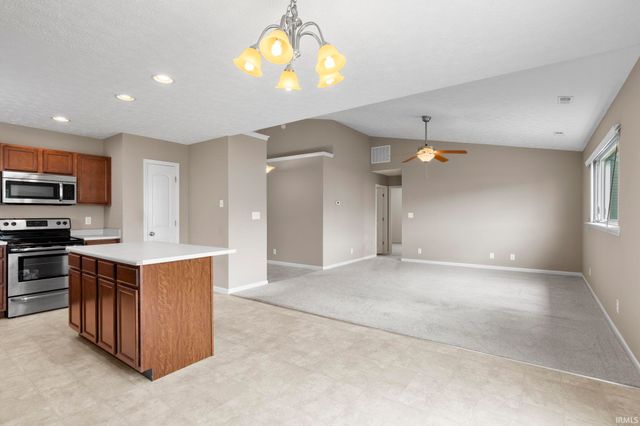 2916 Katmai Court, West Lafayette, IN 47906
