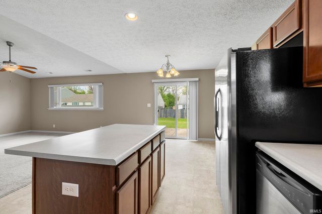 2916 Katmai Court, West Lafayette, IN 47906