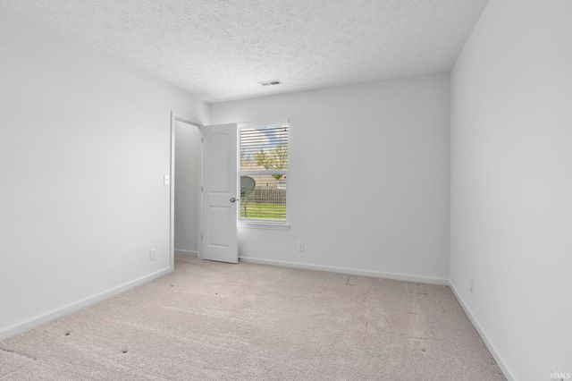 2916 Katmai Court, West Lafayette, IN 47906