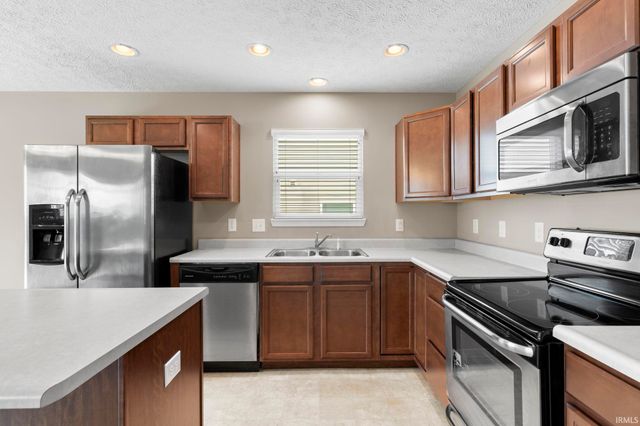 2916 Katmai Court, West Lafayette, IN 47906