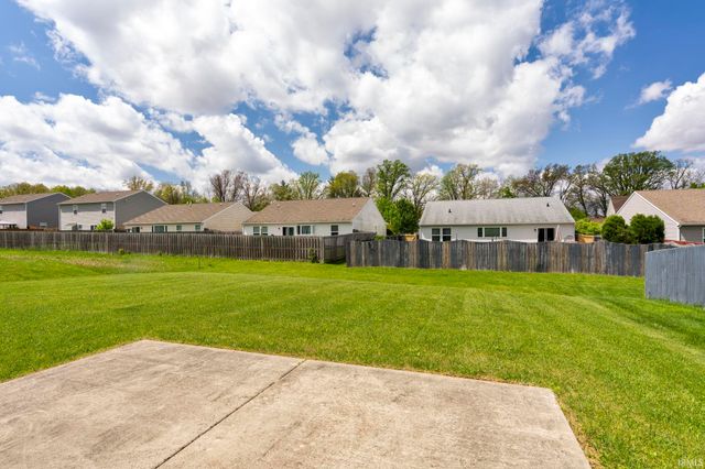 2916 Katmai Court, West Lafayette, IN 47906