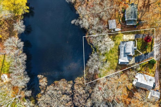 14 Woodland Lane, Ledyard, CT 06335