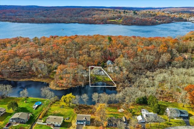 14 Woodland Lane, Ledyard, CT 06335