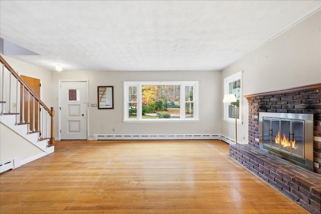 14 Woodland Lane, Ledyard, CT 06335