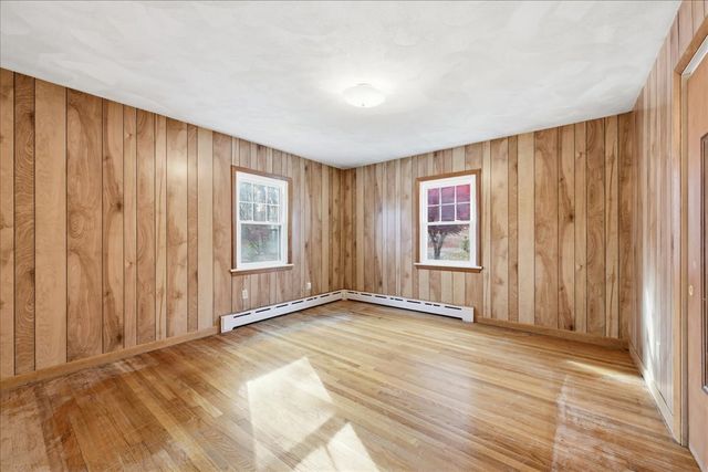 14 Woodland Lane, Ledyard, CT 06335