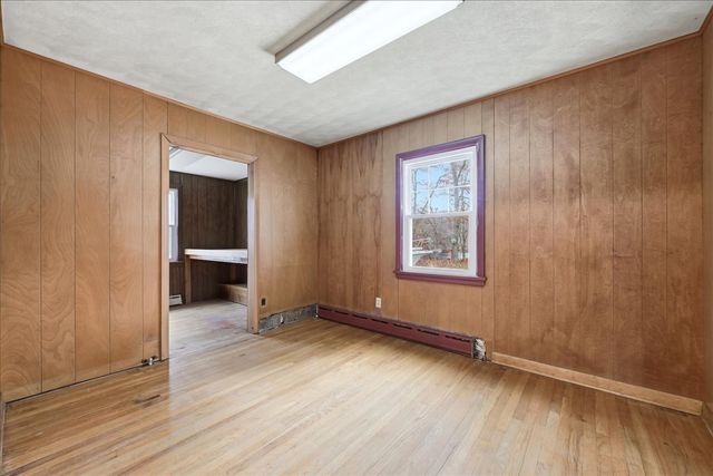 14 Woodland Lane, Ledyard, CT 06335