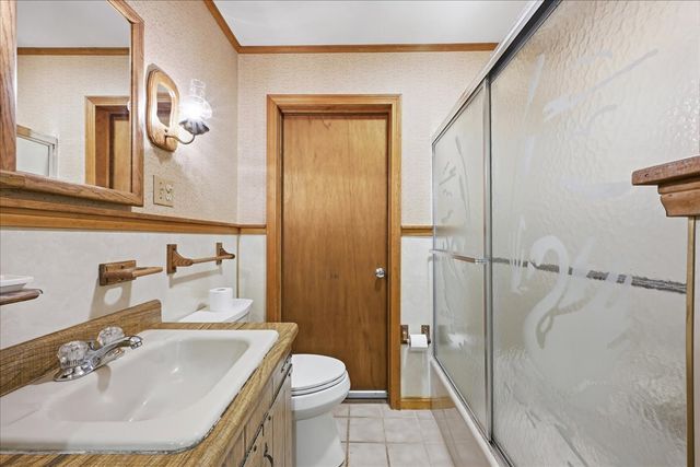 14 Woodland Lane, Ledyard, CT 06335