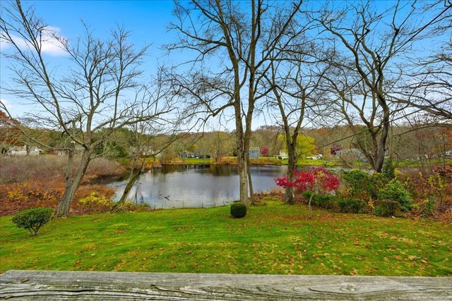 14 Woodland Lane, Ledyard, CT 06335