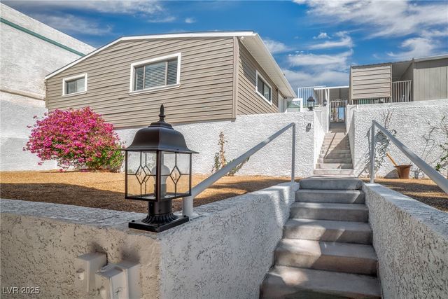 1318 Denver Street, Boulder City, NV 89005