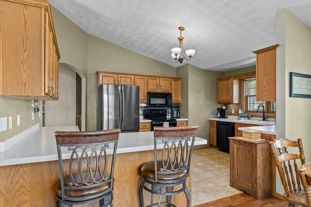 2071 GREENGROVE STREET, Kaukauna, WI 54130