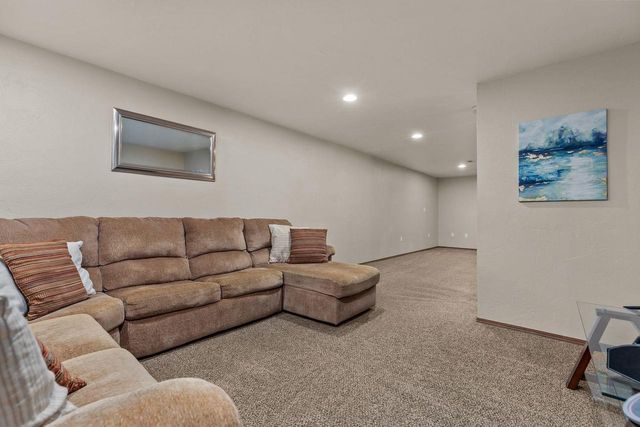 2071 GREENGROVE STREET, Kaukauna, WI 54130