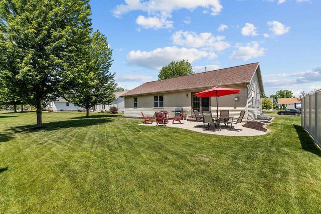2071 GREENGROVE STREET, Kaukauna, WI 54130