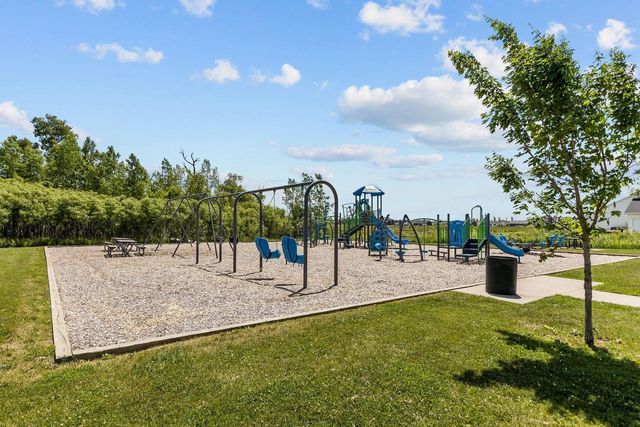 2071 GREENGROVE STREET, Kaukauna, WI 54130