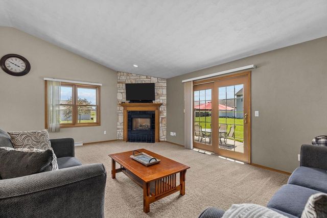 2071 GREENGROVE STREET, Kaukauna, WI 54130