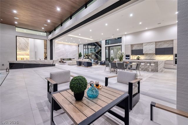 19 Boulderback Drive, Henderson, NV 89012