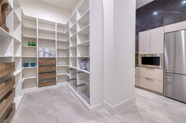 19 Boulderback Drive, Henderson, NV 89012