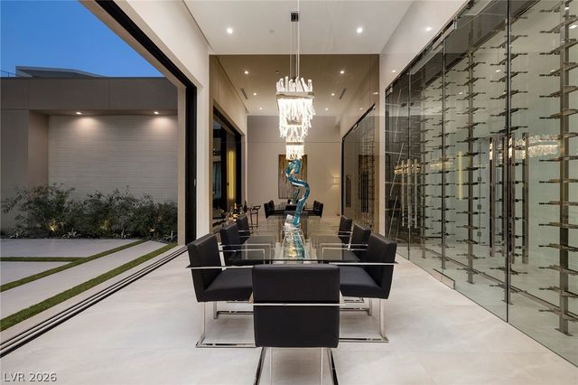 19 Boulderback Drive, Henderson, NV 89012