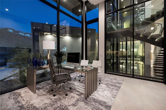 19 Boulderback Drive, Henderson, NV 89012