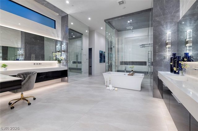 19 Boulderback Drive, Henderson, NV 89012