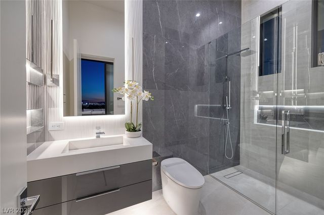 19 Boulderback Drive, Henderson, NV 89012