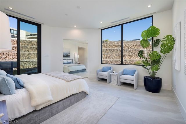 19 Boulderback Drive, Henderson, NV 89012