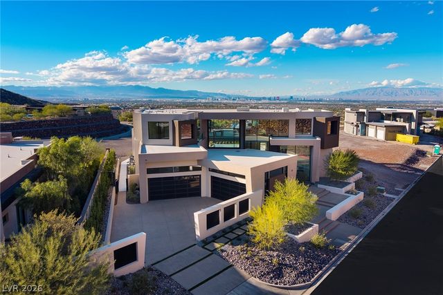 19 Boulderback Drive, Henderson, NV 89012