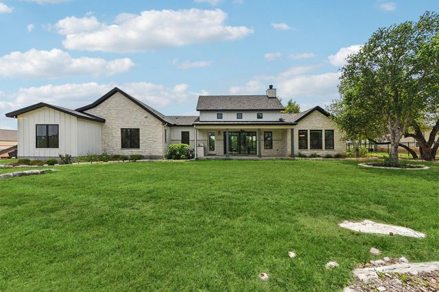 116 Tranquility Trails DR, Spicewood, TX 78669
